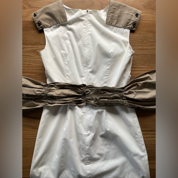 Lara Presber dress with attached belt - Picture 5 of 11